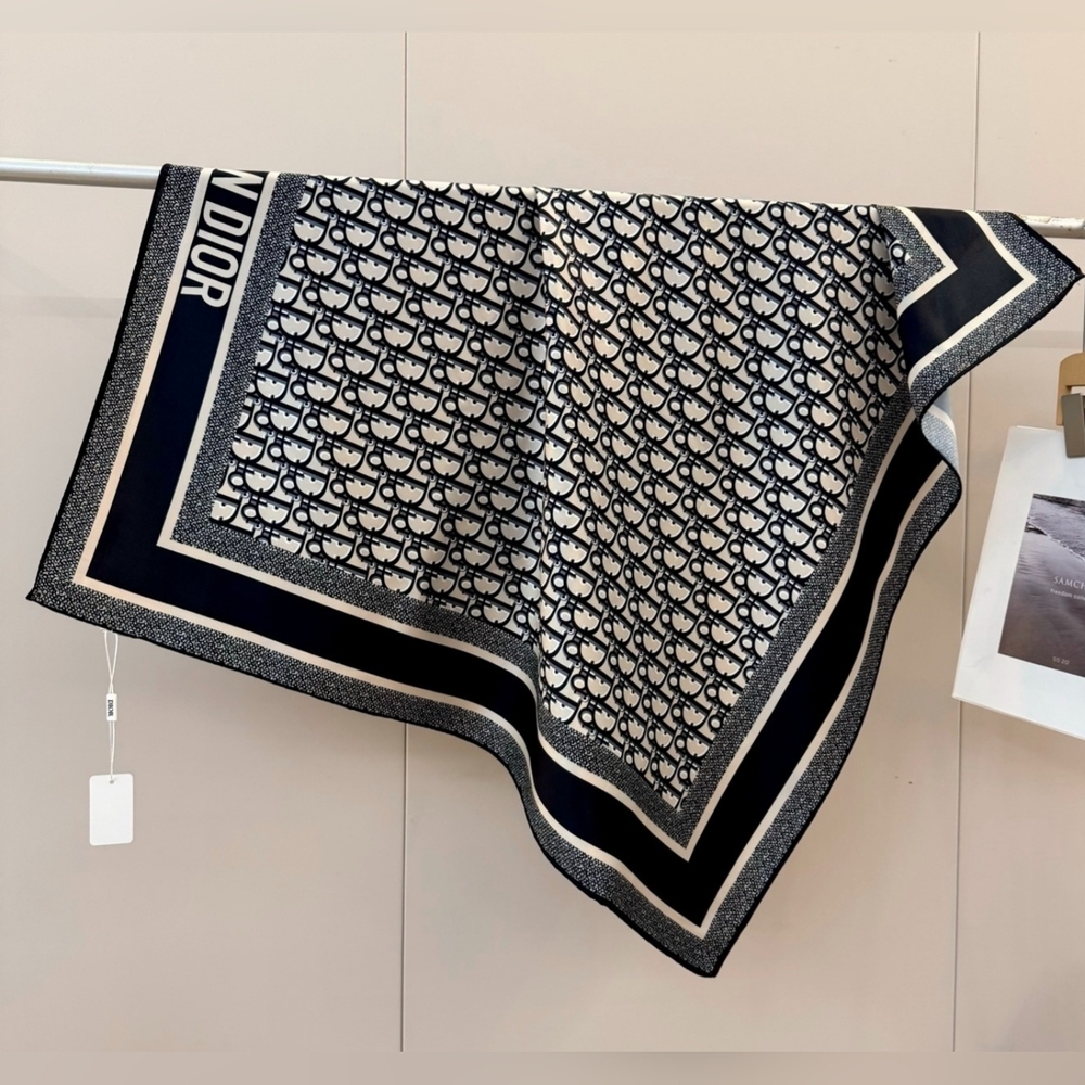Black and White Monogram Scarf - Picture 6 of 9